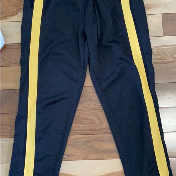 Joggers/trousers - Picture 2 of 2